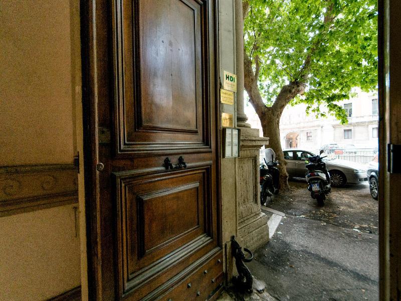 רומא Cesar Palace Guesthouse מראה חיצוני תמונה
