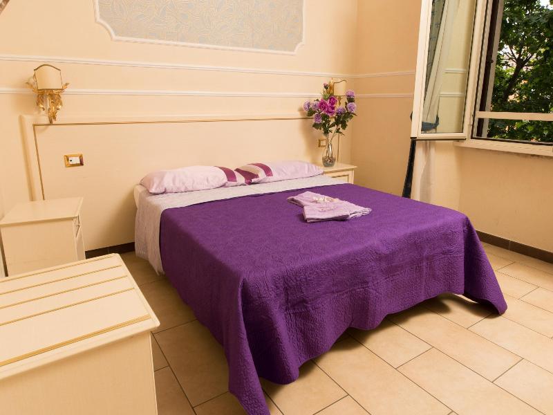 רומא Cesar Palace Guesthouse מראה חיצוני תמונה