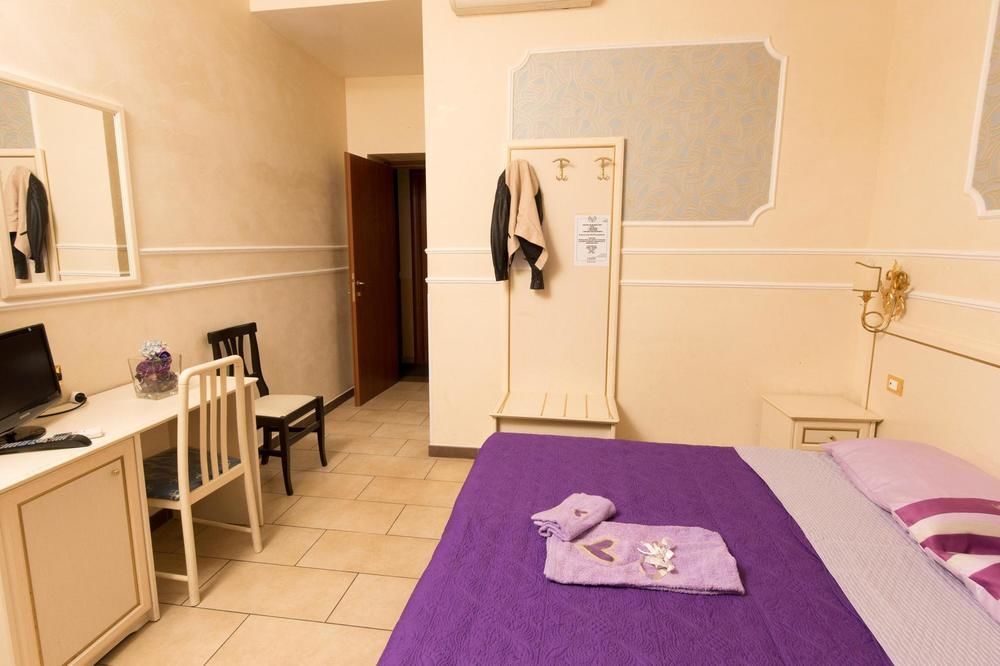 רומא Cesar Palace Guesthouse מראה חיצוני תמונה