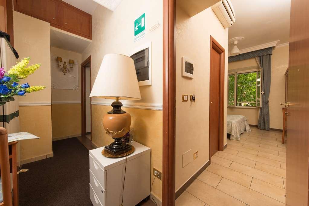 רומא Cesar Palace Guesthouse חדר תמונה