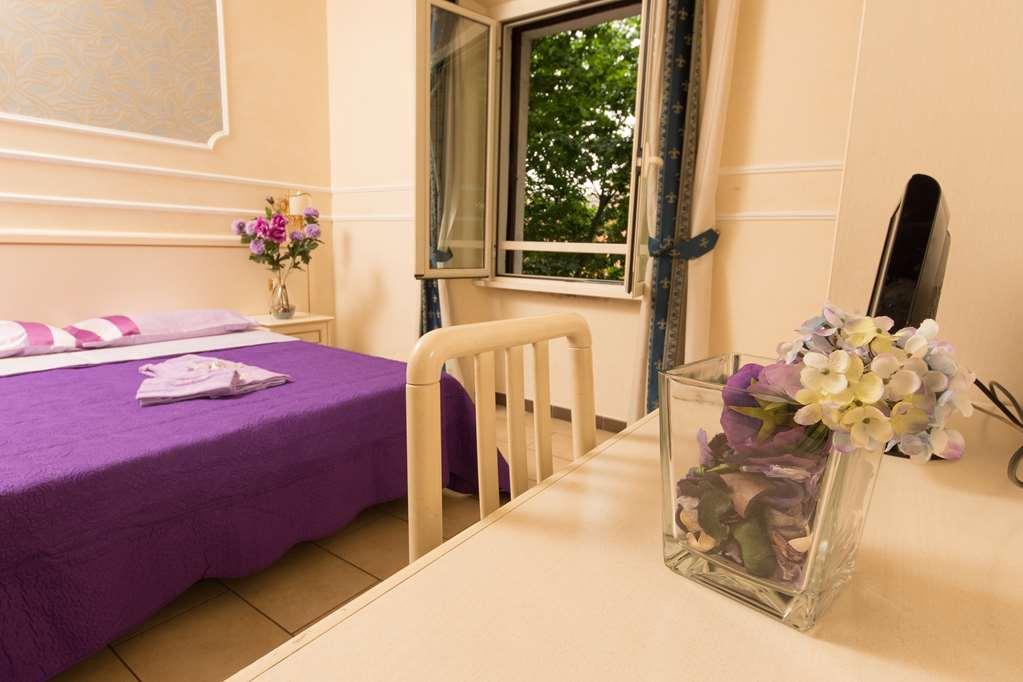 רומא Cesar Palace Guesthouse חדר תמונה
